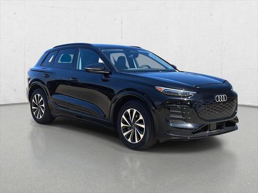 2025 Audi Q6 e-tron Prestige quattro