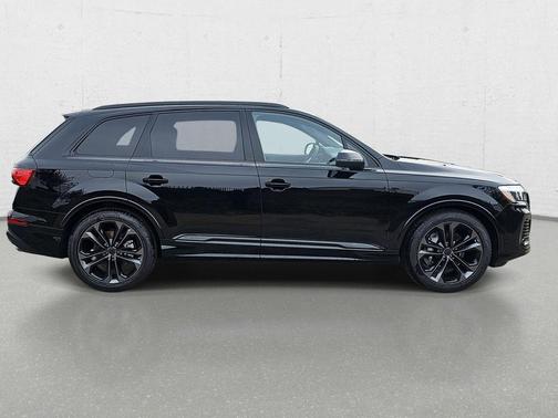 2026 Audi Q7 55 Premium Plus
