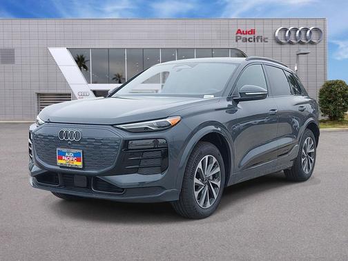 Magnet Gray 2027 Audi Q6 e-tron Premium quattro