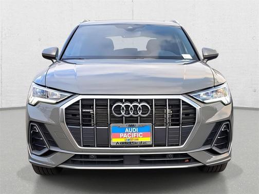 2024 Audi Q3 Premium 45 TFSI S line quattro Tiptronic