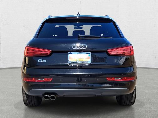 2018 Audi Q3 2.0T Premium Plus