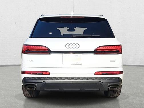 2026 Audi Q7 55 Premium Plus