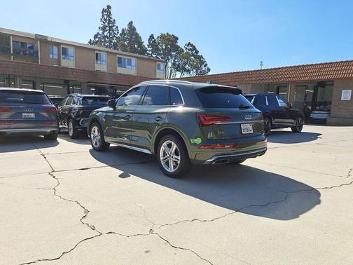District Green Metallic 2023 Audi Q5 e 55 S line Premium Plus