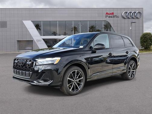 2026 Audi Q7 45 Premium Plus