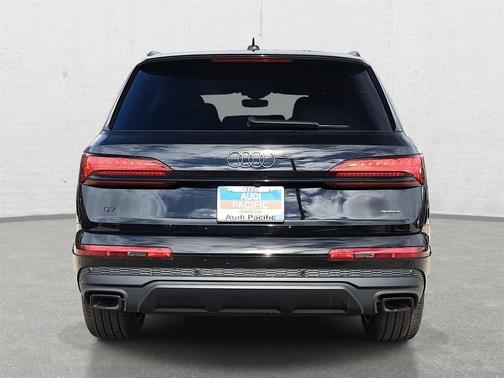 2026 Audi Q7 45 Premium Plus