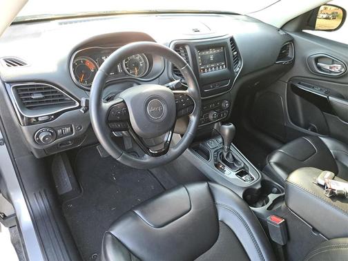 2019 Jeep Cherokee Altitude