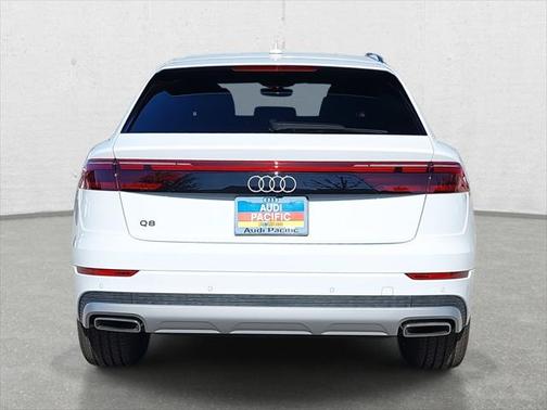 2025 Audi Q8 55 Premium