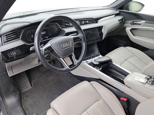 Magnet Gray 2024 Audi Q8 e-tron Prestige