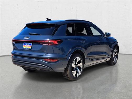 2025 Audi Q6 e-tron Premium Plus quattro