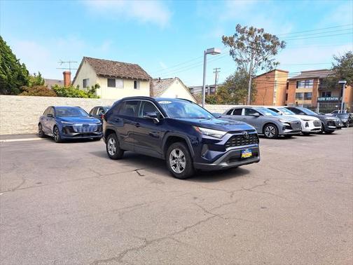 2023 Toyota RAV4 XLE