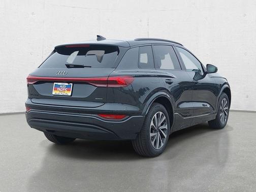 Manhattan Gray Metallic 2027 Audi Q6 e-tron Premium quattro