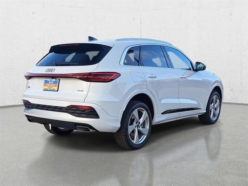 2025 Audi Q5 Premium Plus TFSI quattro S tronic