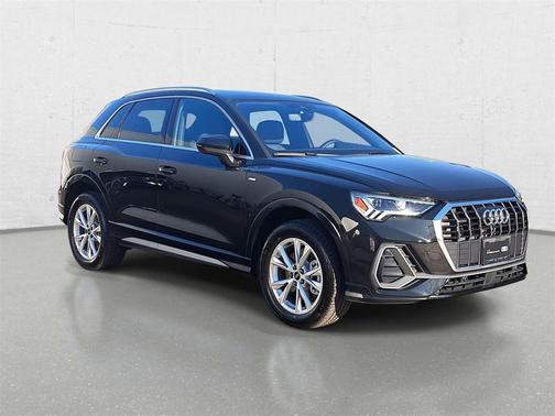 2025 Audi Q3 Premium 45 TFSI S line quattro Tiptronic