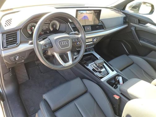 2025 Audi Q5 45 S line Premium