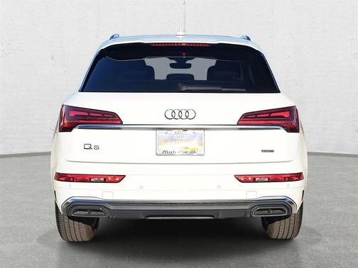 2023 Audi Q5 45 S line Premium