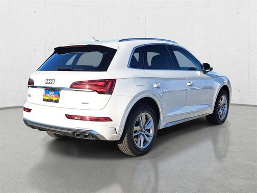2023 Audi Q5 45 S line Premium