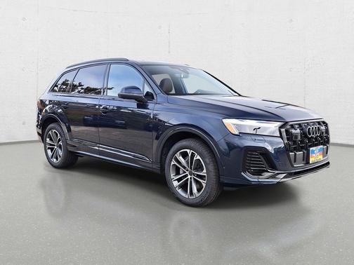 2026 Audi Q7 45 Premium Plus