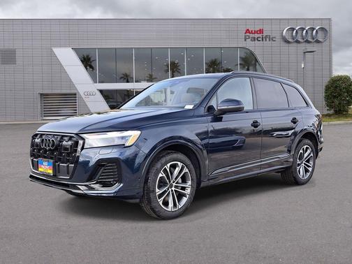 2026 Audi Q7 45 Premium Plus