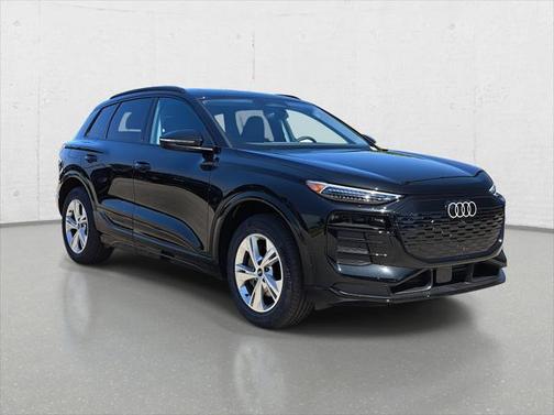 2025 Audi Q6 e-tron Premium Plus