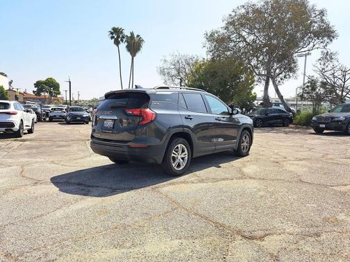 Graphite Gray Metallic 2018 GMC Terrain SLE
