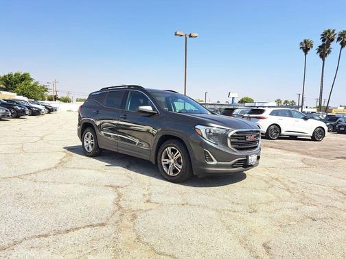 Graphite Gray Metallic 2018 GMC Terrain SLE