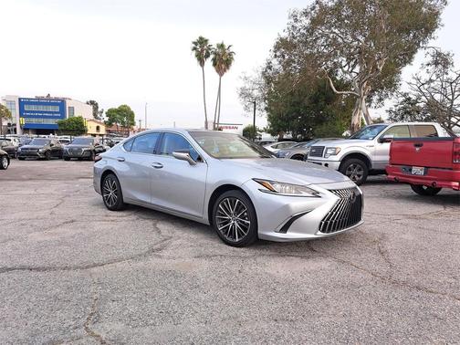 2023 Lexus ES 350 Base