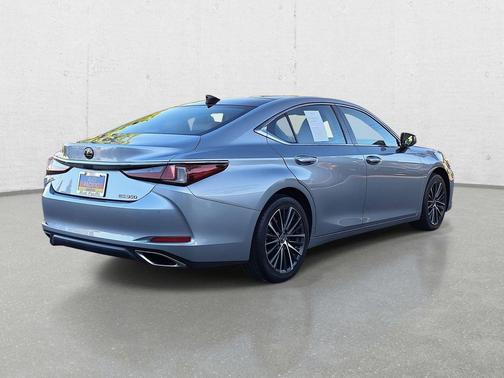 2023 Lexus ES 350 Base