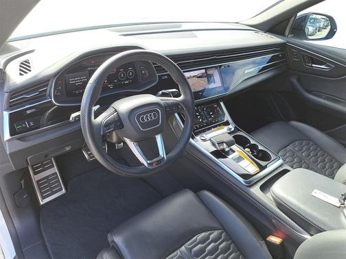 2023 Audi RS Q8 4.0T