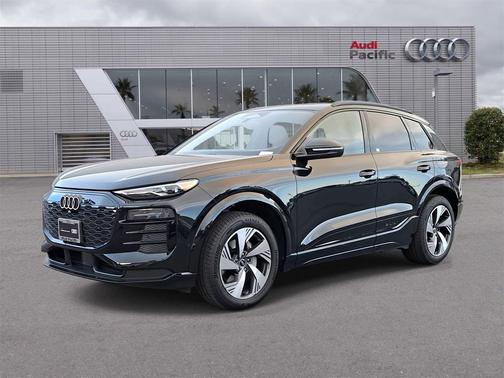 2025 Audi Q6 e-tron Premium quattro