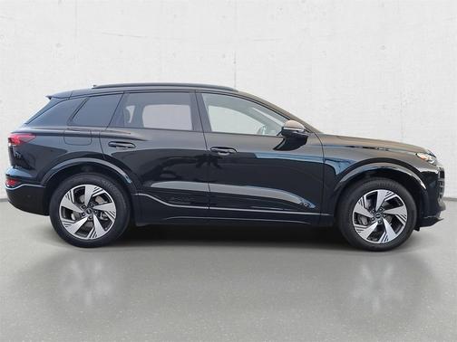 2025 Audi Q6 e-tron Premium quattro