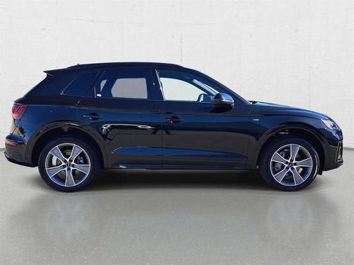 2025 Audi Q5 45 S line Premium