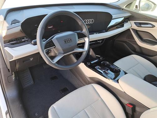 2025 Audi Q6 e-tron Premium quattro