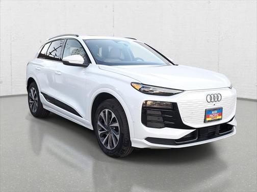 2025 Audi Q6 e-tron Premium quattro