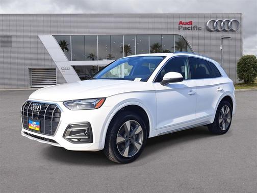 2023 Audi Q5 40 Premium Plus