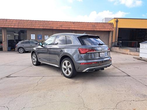 2022 Audi Q5 45 S line Premium Plus