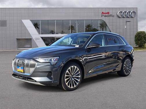 2019 Audi e-tron Premium Plus