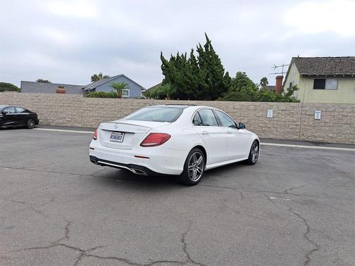 2018 Mercedes-Benz E-Class 4MATIC