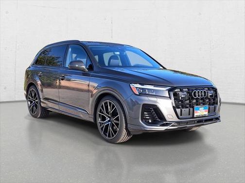 2025 Audi Q7 55 Premium Plus