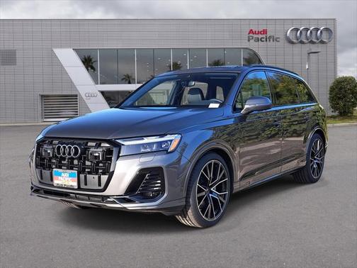 2025 Audi Q7 55 Premium Plus