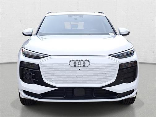 2025 Audi Q6 e-tron Premium Plus quattro
