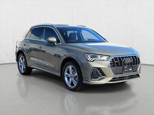 2024 Audi Q3 45 S line Premium Plus