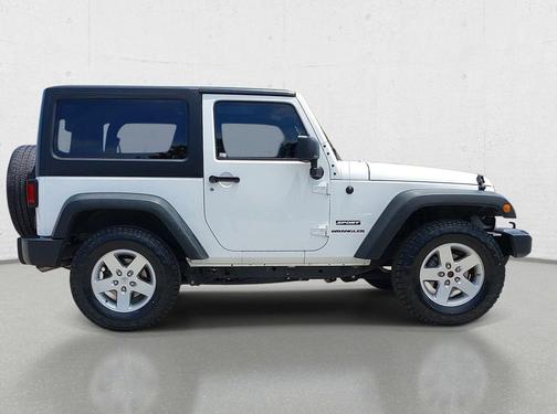 Bright White Clearcoat 2017 Jeep Wrangler Sport