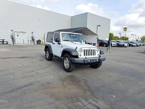 Bright White Clearcoat 2017 Jeep Wrangler Sport