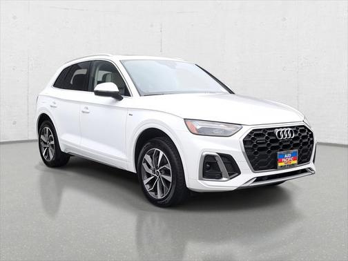2022 Audi Q5 45 S line Premium Plus