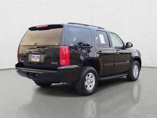 2011 GMC Yukon SLE