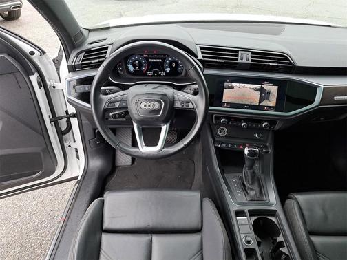 2022 Audi Q3 45 S line Premium Plus