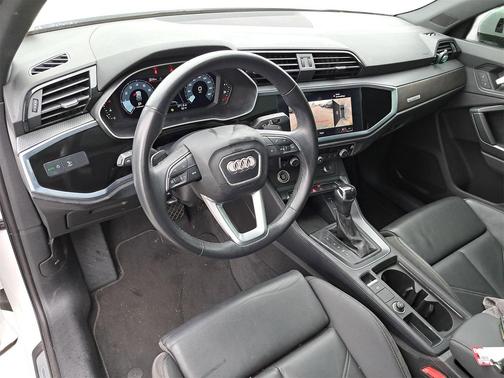 2022 Audi Q3 45 S line Premium Plus