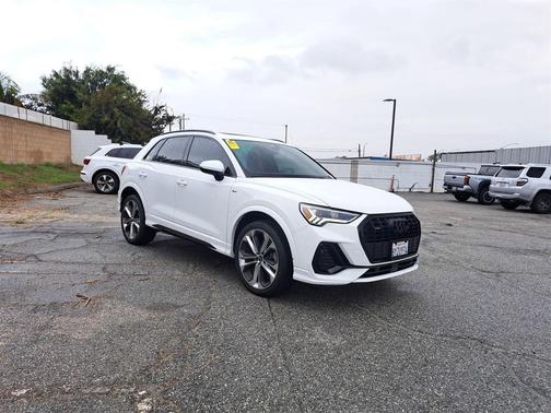 2022 Audi Q3 45 S line Premium Plus