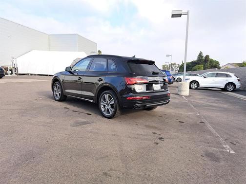 2025 Audi Q5 45 S line Premium