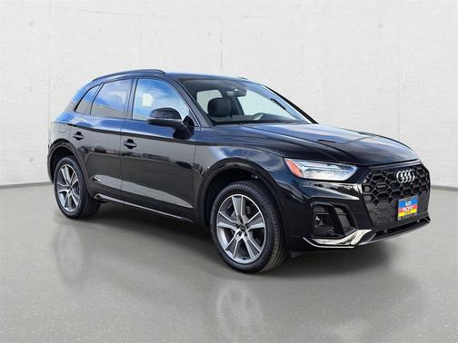 2025 Audi Q5 45 S line Premium